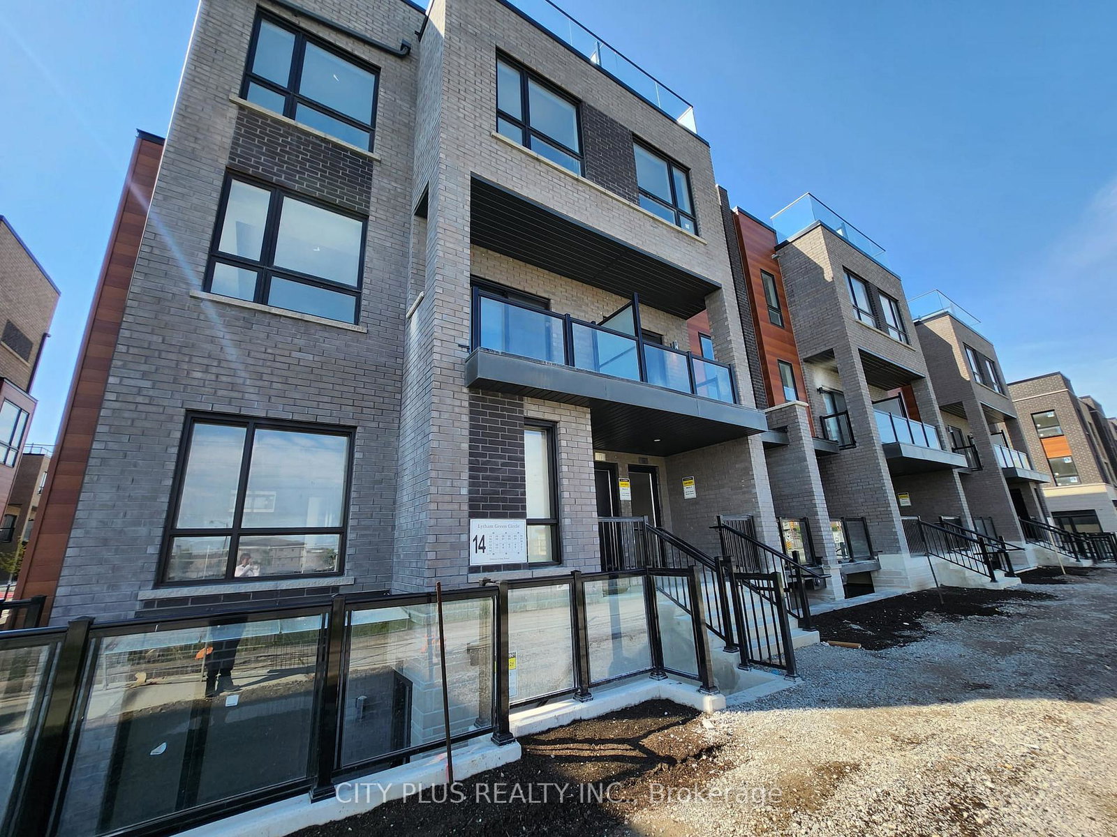 14-lytham-green-circle-newmarket-ontario-n12896928