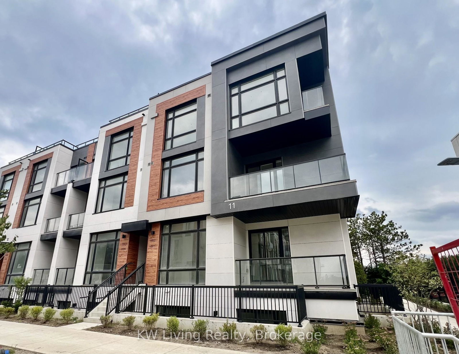 11-david-eyer-road-richmond-hill-ontario-n12897466