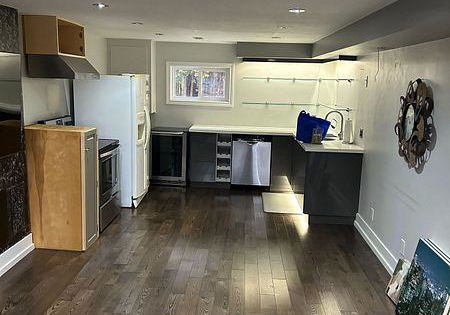843-sparrow-road-newmarket-ontario-n12899106