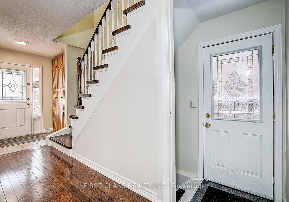 20-lorraine-street-richmond-hill-ontario-n12900450