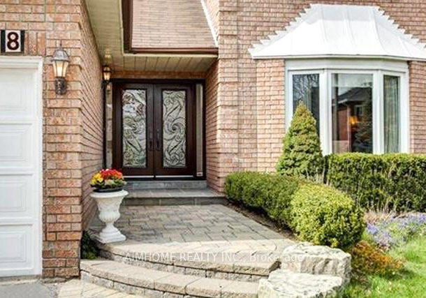 8-cygnus-drive-richmond-hill-ontario-n12901484