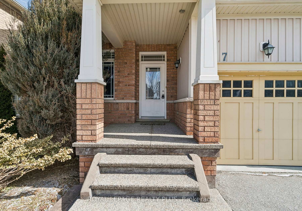 7-west-park-avenue-bradford-west-gwillimbury-ontario-n12901850