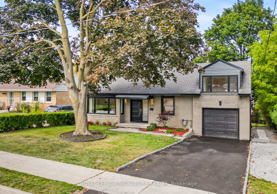 247-kathryn-crescent-newmarket-ontario-n12902308