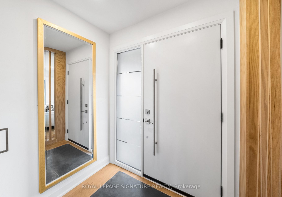 247-kathryn-crescent-newmarket-ontario-n12902308