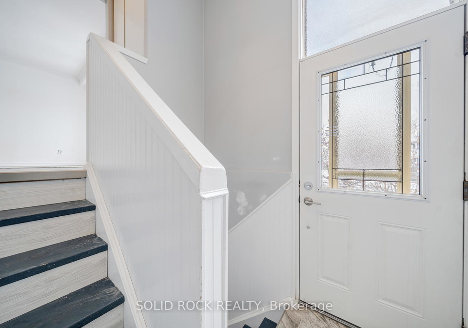 708-jackson-court-newmarket-ontario-n12902386