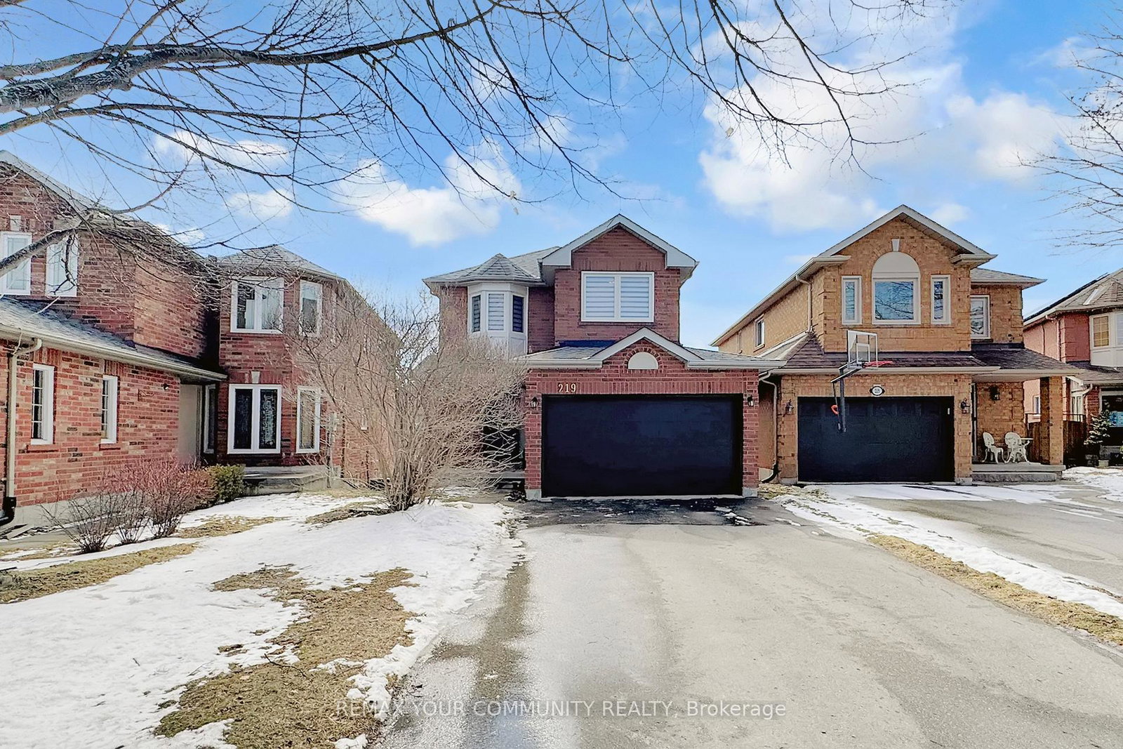 219-surgeoner-crescent-newmarket-ontario-n12903022