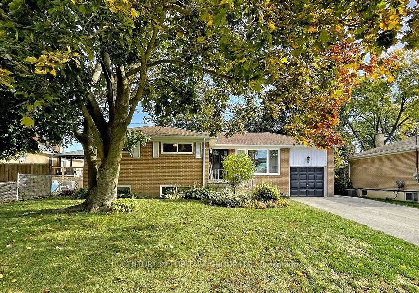 45-lewis-drive-newmarket-ontario-n12903772