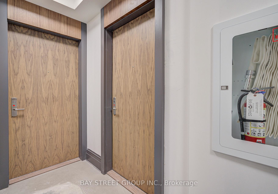 27-korda-gate-vaughan-ontario-n12904354