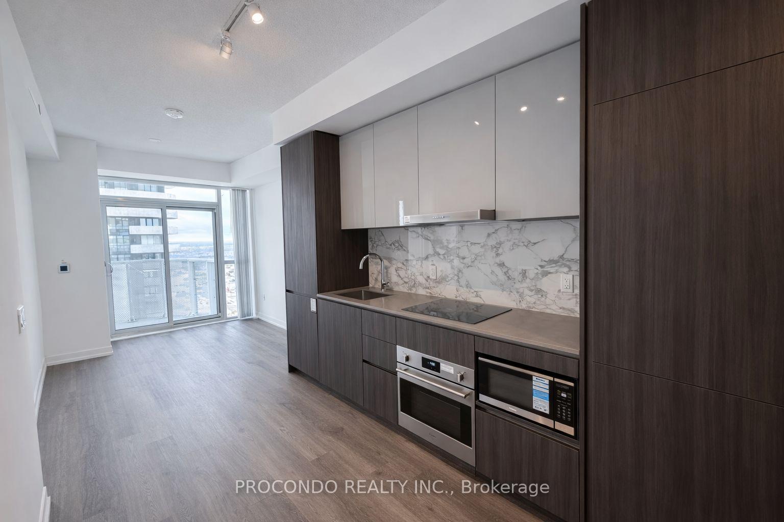 8-interchange-way-vaughan-ontario-n12905900
