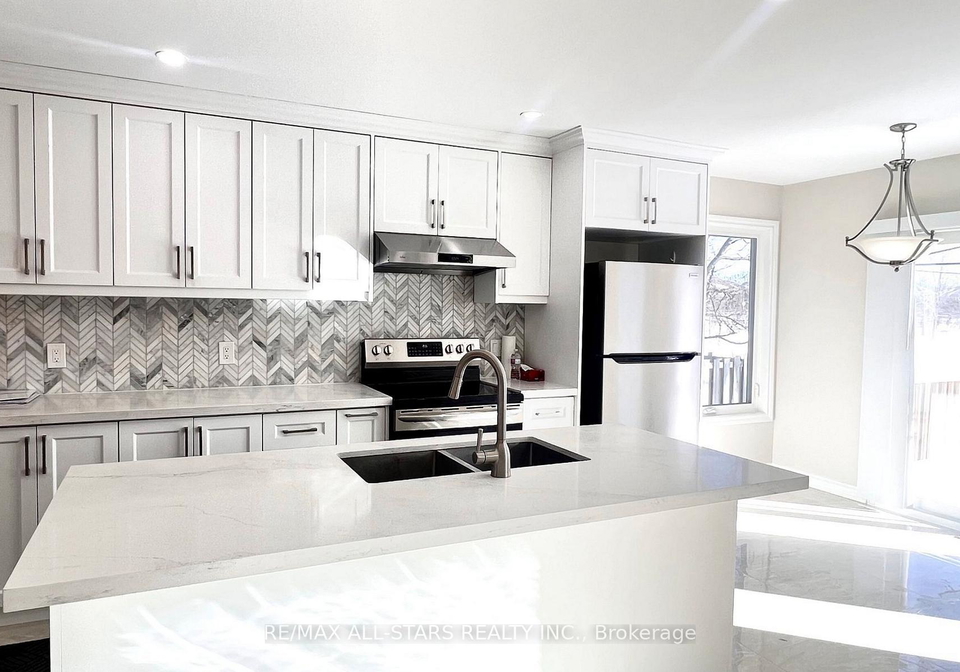 137-percy-lane-whitchurch-stouffville-ontario-n12906082