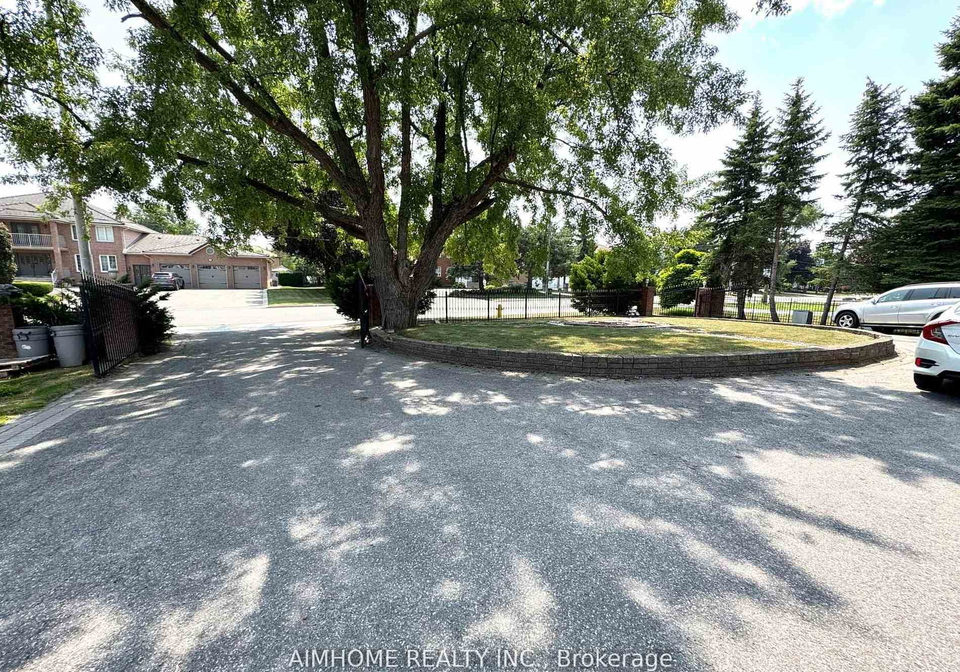 38-lee-bsmt-1-avenue-markham-ontario-n12906908