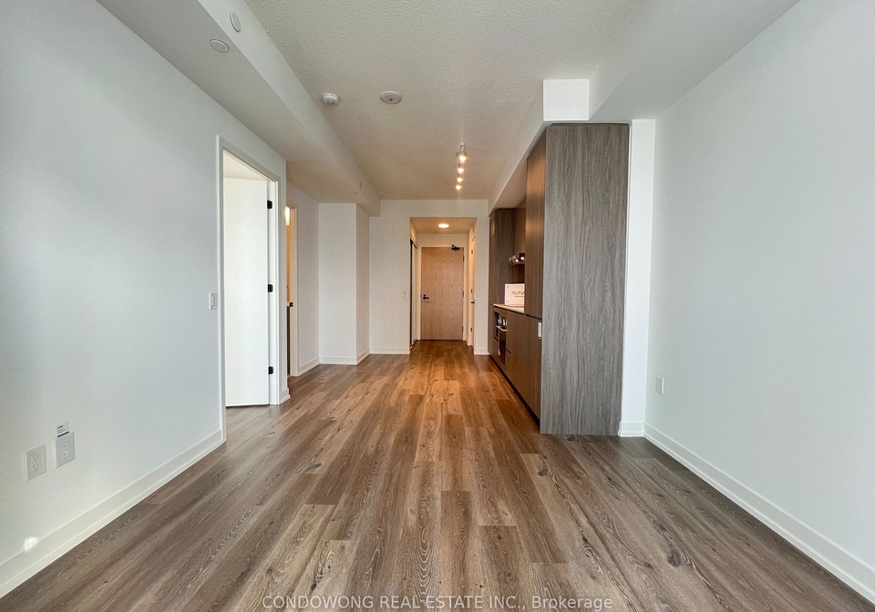 28-interchange-way-vaughan-ontario-n12906958