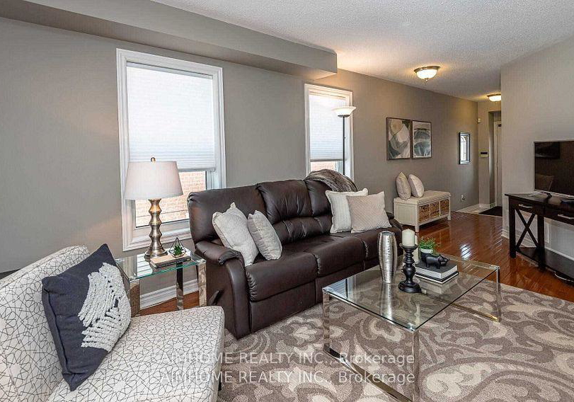 9-mugford-road-aurora-ontario-n12908524