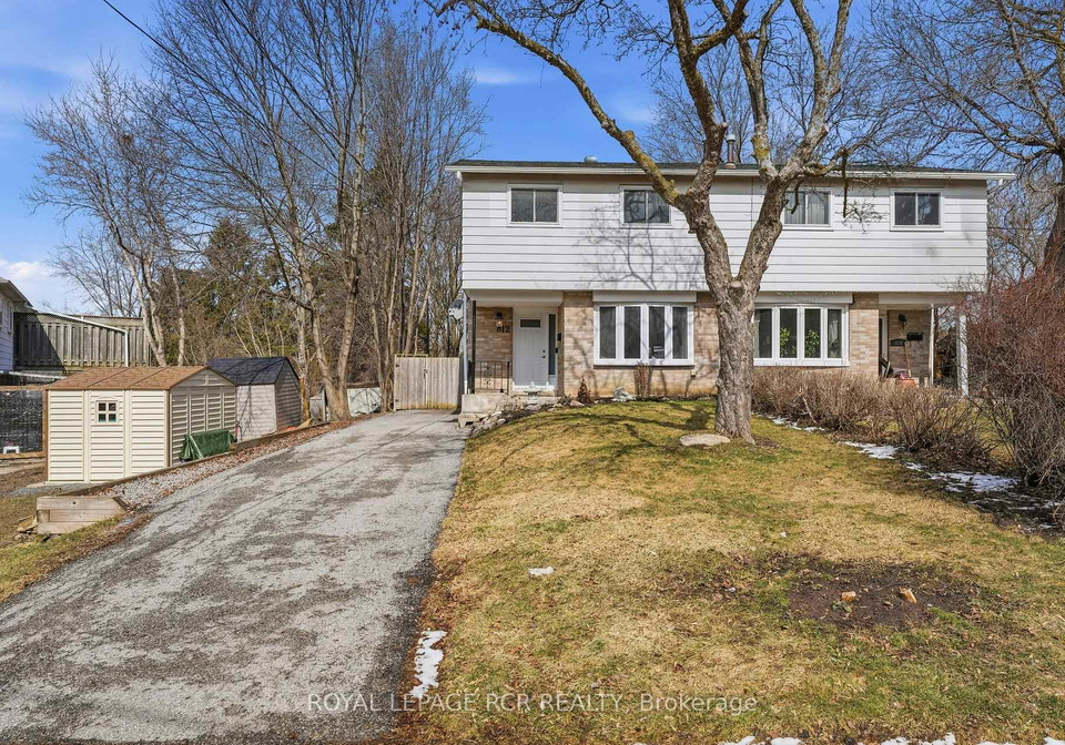 812-greenfield-crescent-newmarket-ontario-n12908822