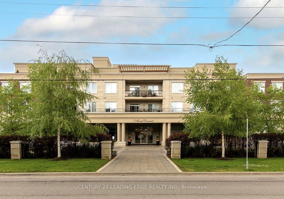 7-bond-crescent-richmond-hill-ontario-n12908890