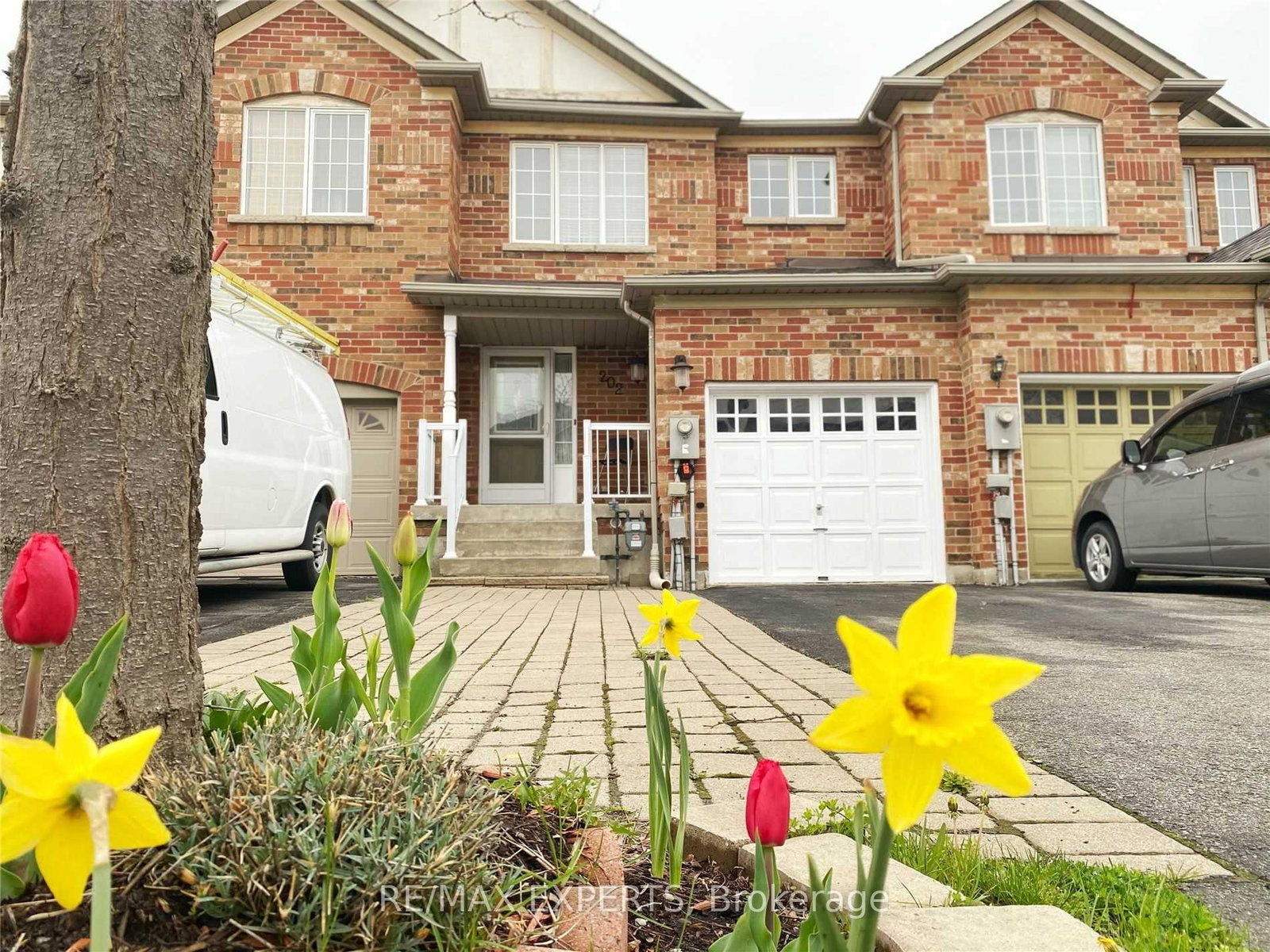 202-deepsprings-crescent-vaughan-ontario-n12910010