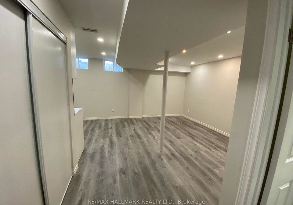 142-maguire-road-newmarket-ontario-n12912288