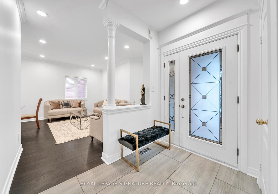 406-hewitt-circle-newmarket-ontario-n12913216