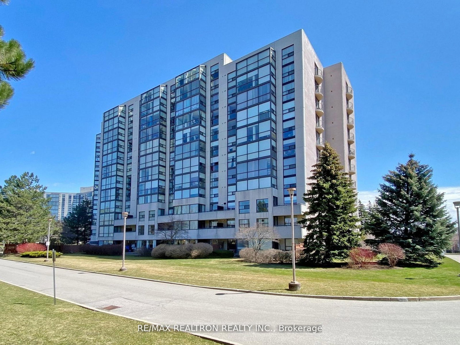 40-harding-boulevard-w-richmond-hill-ontario-n12913962