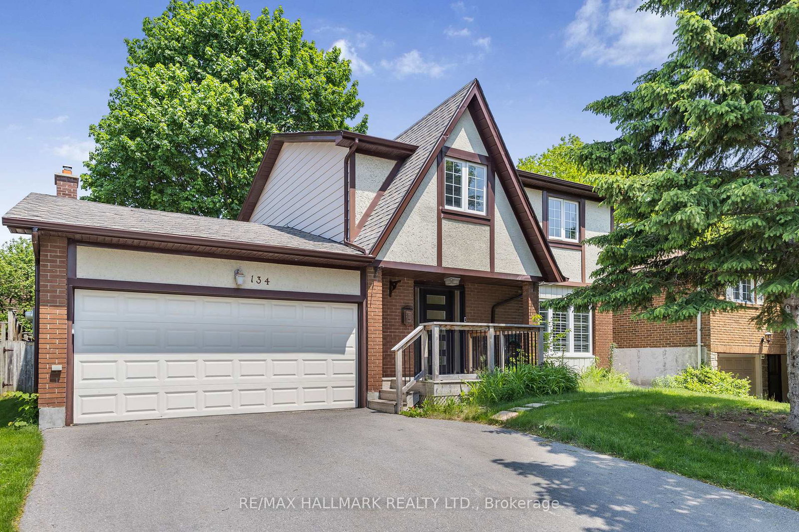 134-romfield-circuit-markham-ontario-n12914936