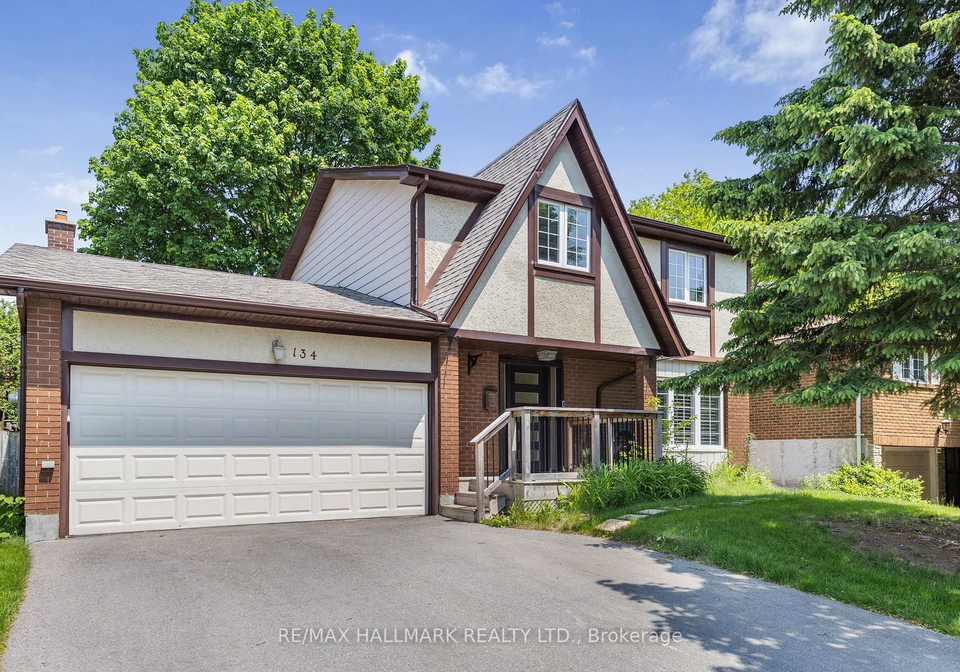 134-romfield-circuit-markham-ontario-n12914936