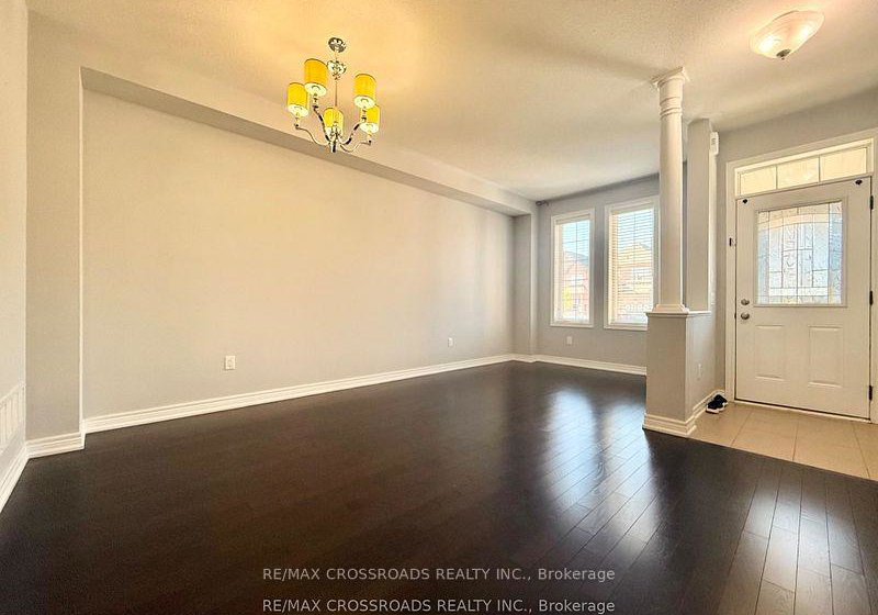205-laker-court-newmarket-ontario-n12915136