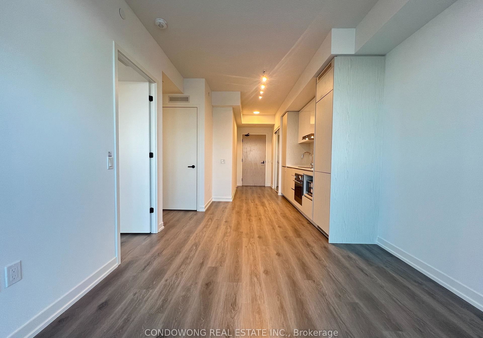28-interchange-way-vaughan-ontario-n12917472