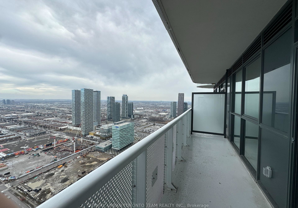 8-interchange-way-vaughan-ontario-n12917850