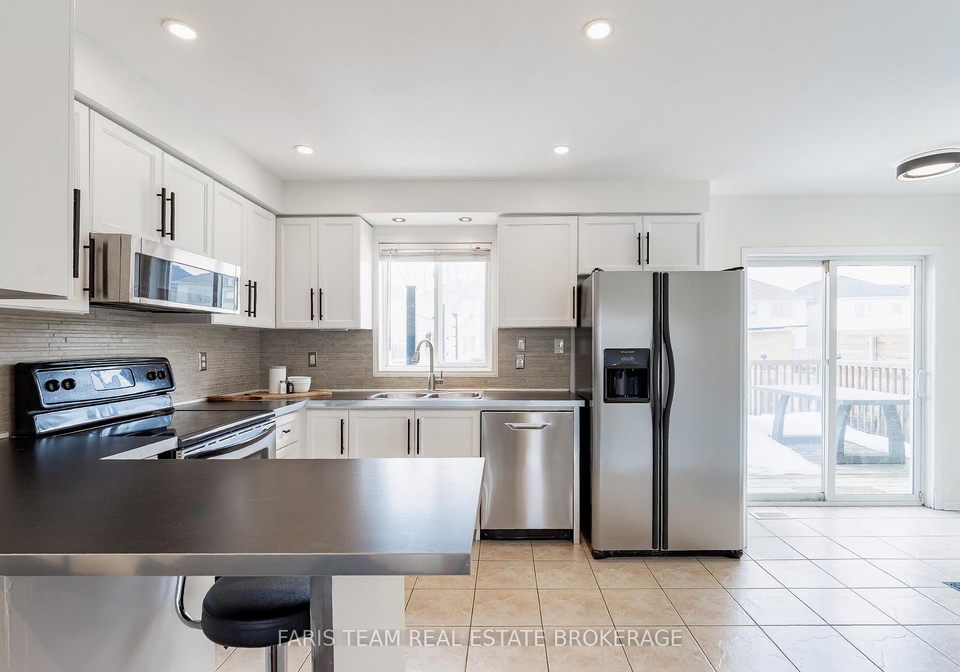 11-lookout-street-essa-ontario-n12917956