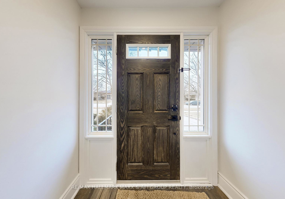 42-devins-drive-aurora-ontario-n12918258