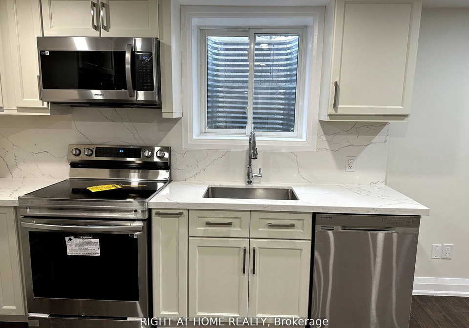 11-law-crescent-richmond-hill-ontario-n12919098