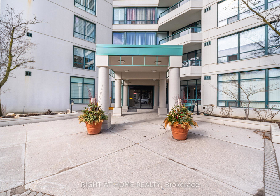 120-promenade-circle-vaughan-ontario-n12919420