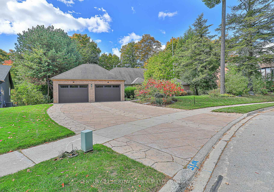 46-pineneedle-drive-aurora-ontario-n12919678