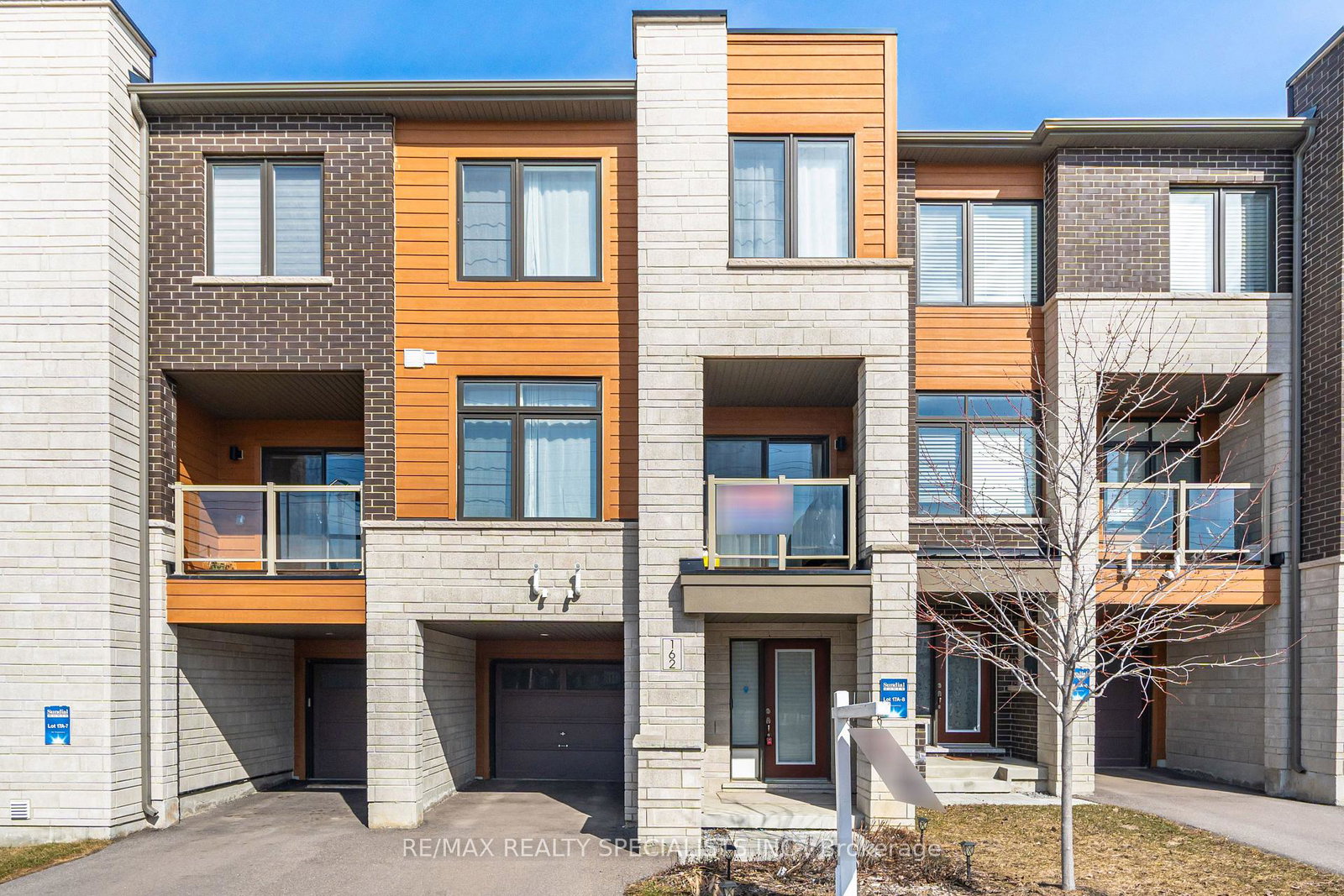 162-vantage-loop-newmarket-ontario-n12921604