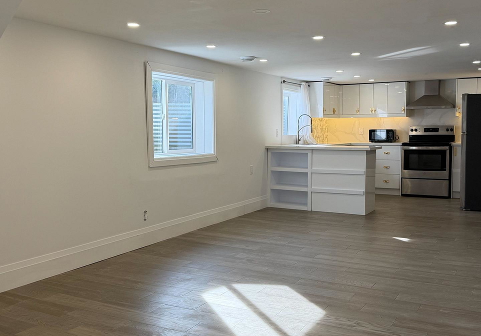 38-child-drive-n-aurora-ontario-n12921810