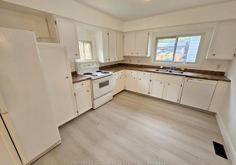 261-parkway-avenue-georgina-ontario-n12922984