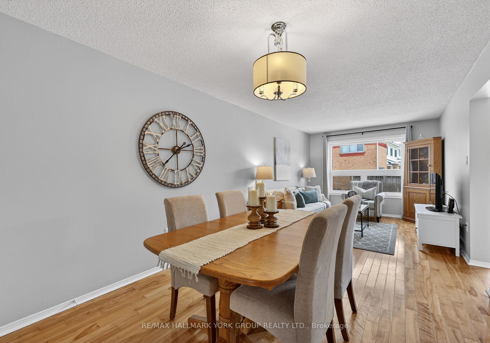 890-caribou-valley-circle-newmarket-ontario-n12923282