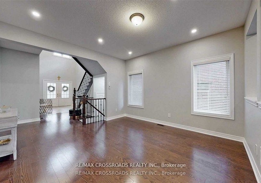 62-romanelli-crescent-bradford-west-gwillimbury-ontario-n12925466