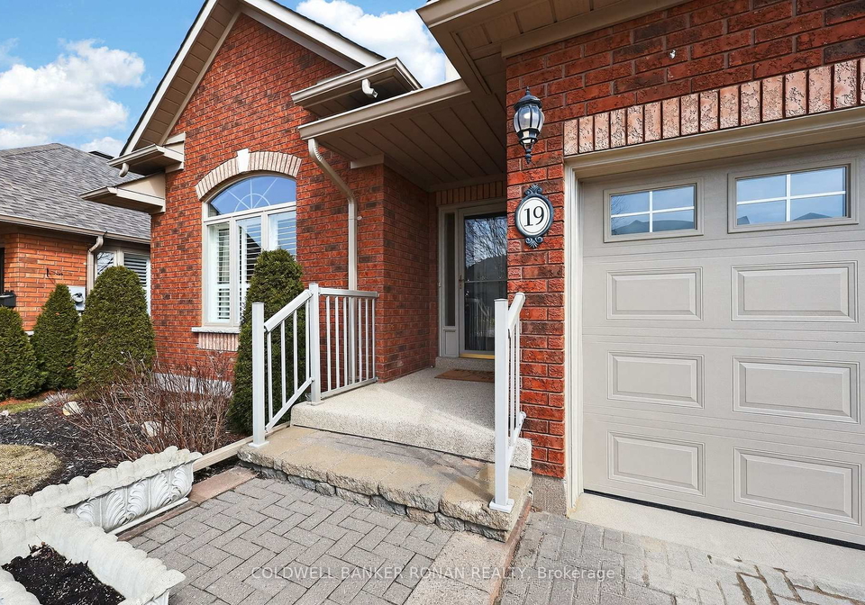19-bella-vista-trail-new-tecumseth-ontario-n12925862