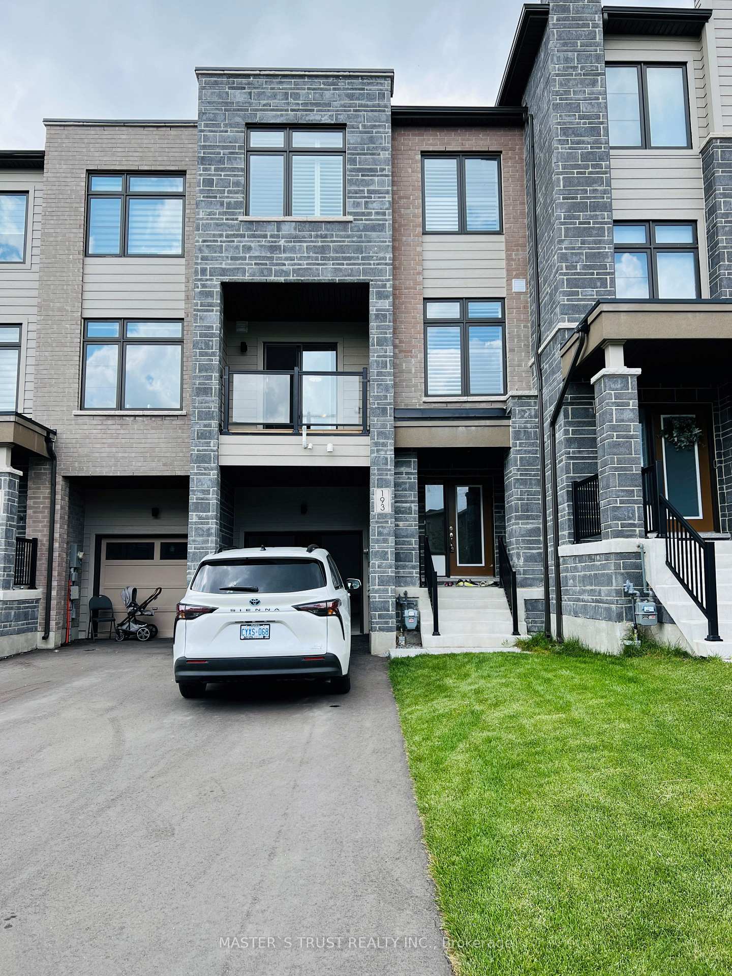 193-tango-crescent-newmarket-ontario-n12926816