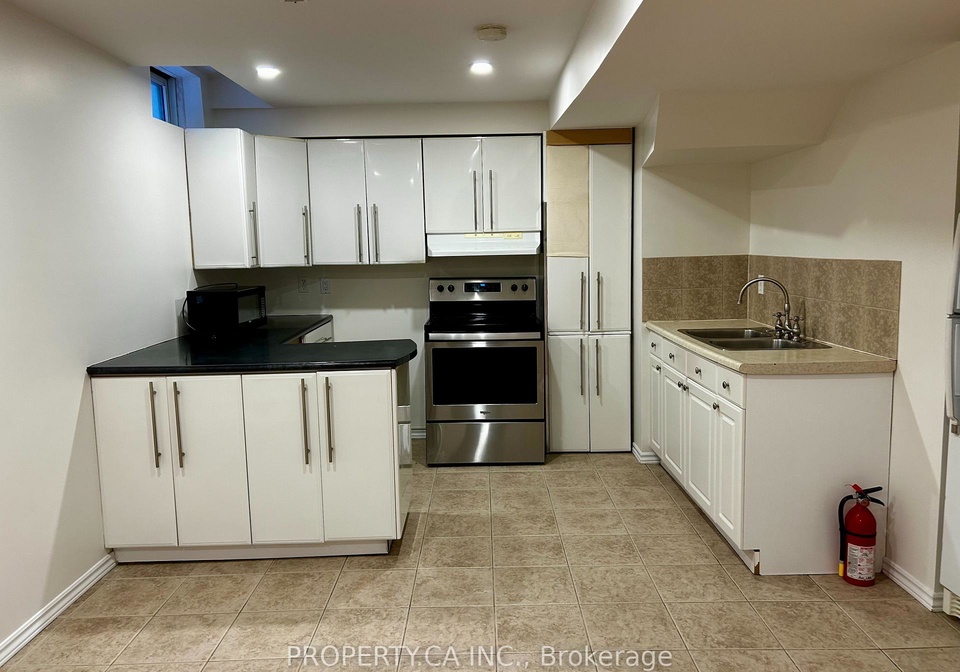 144-rockwood-crescent-vaughan-ontario-n12928054