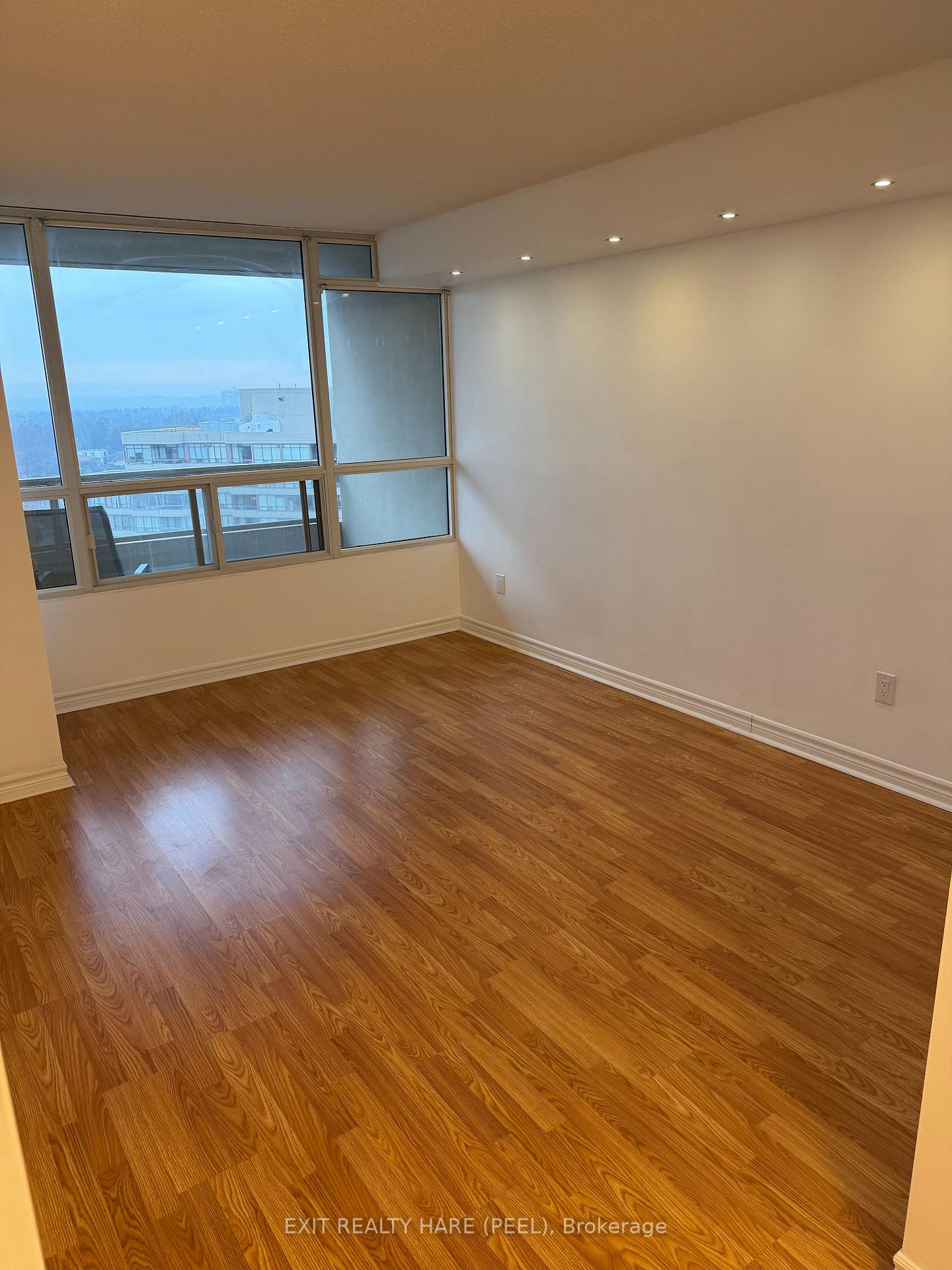 11-townsgate-drive-vaughan-ontario-n12928164