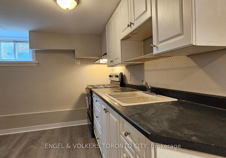 46-walter-avenue-s-newmarket-ontario-n12930490