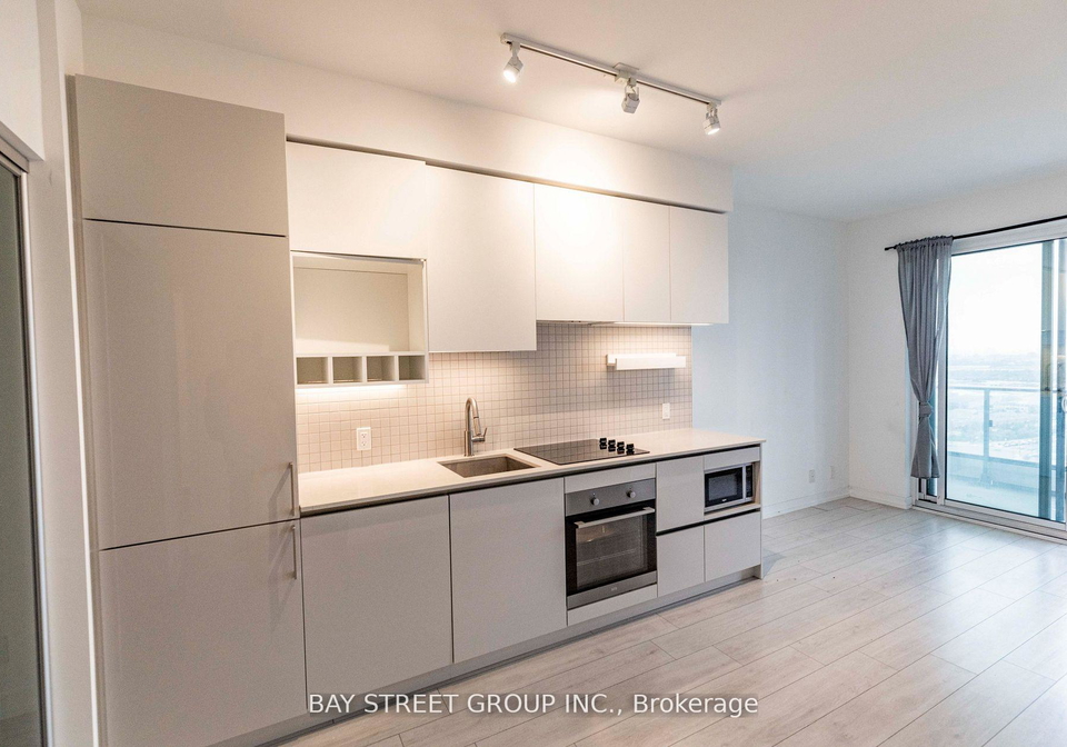 950-portage-pkwy-parkway-vaughan-ontario-n12930912