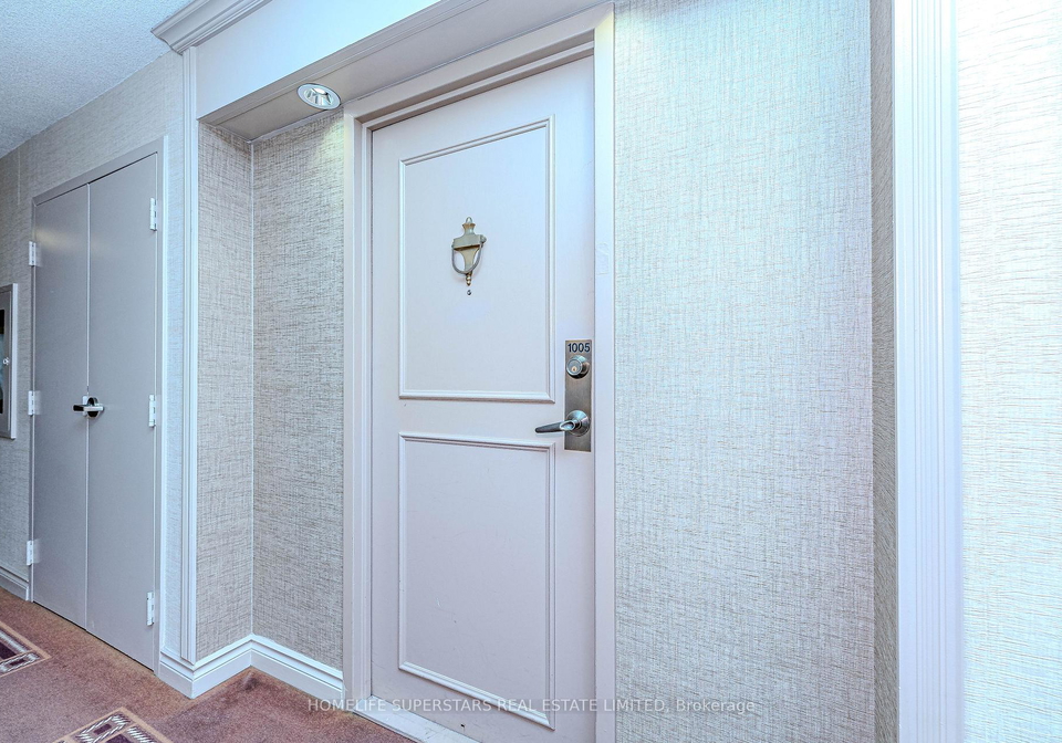 7-townsgate-drive-vaughan-ontario-n12930934