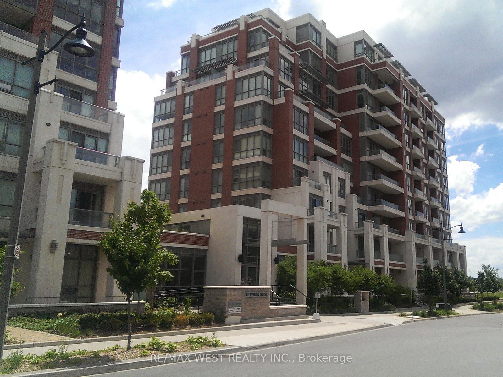 1-upper-duke-crescent-markham-ontario-n12931162
