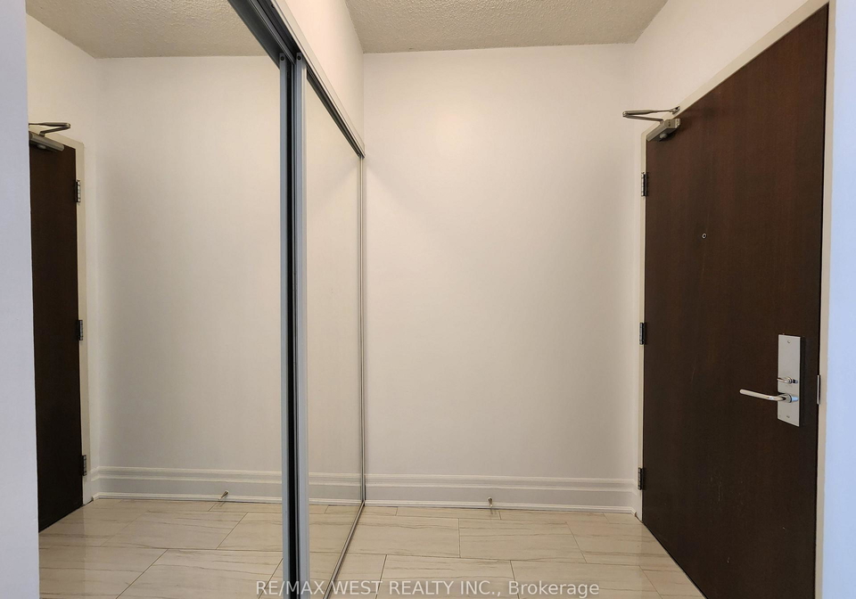 1-upper-duke-crescent-markham-ontario-n12931162