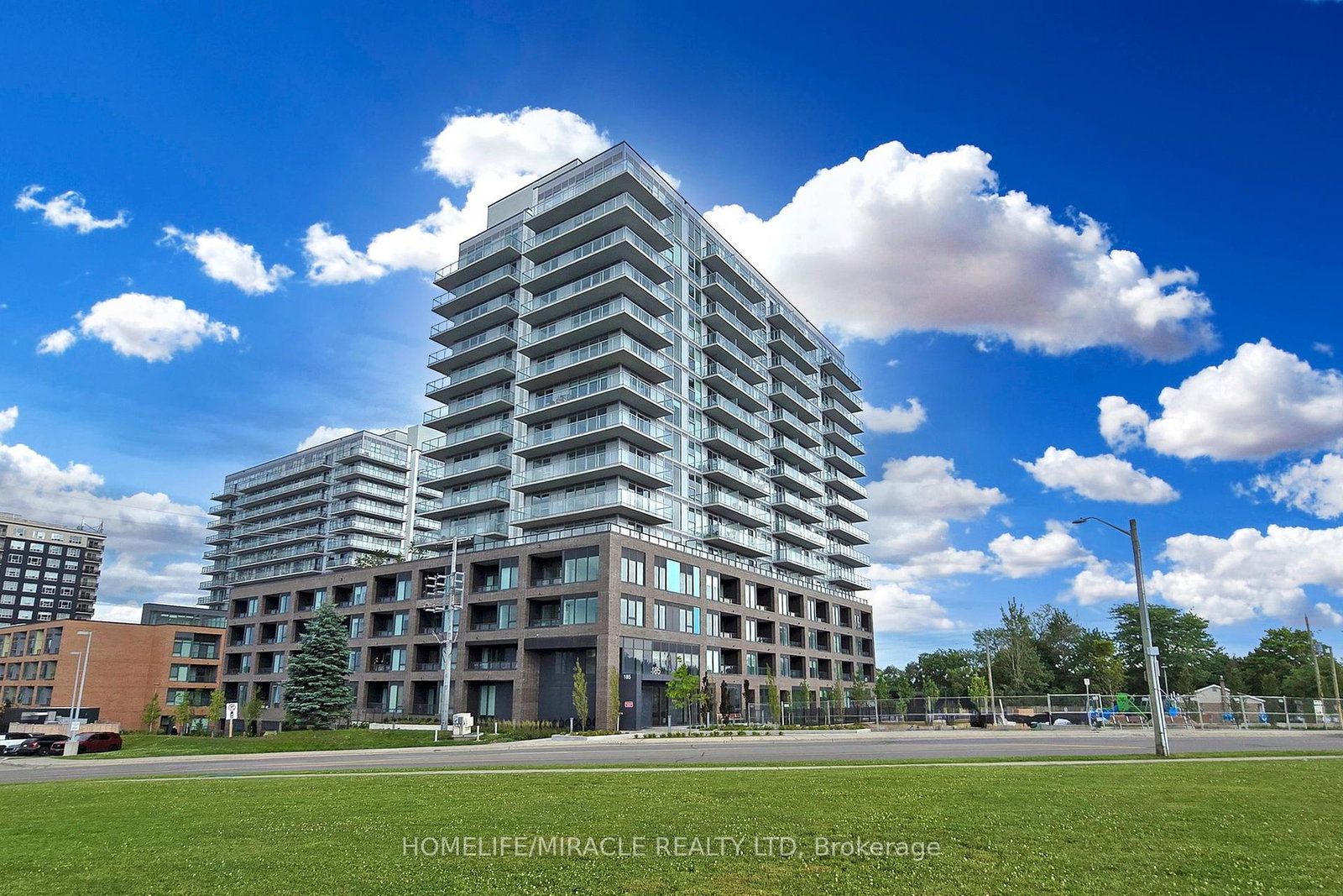 185-deerfield-road-newmarket-ontario-n12931772