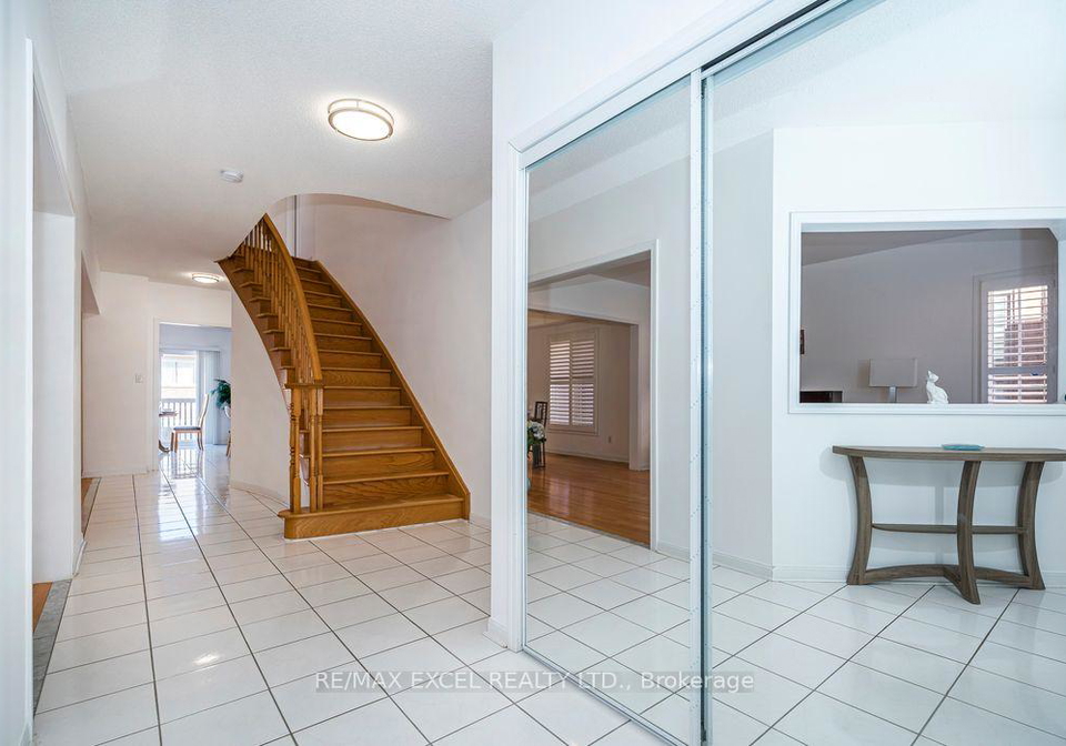 28-fortune-crescent-richmond-hill-ontario-n12932036