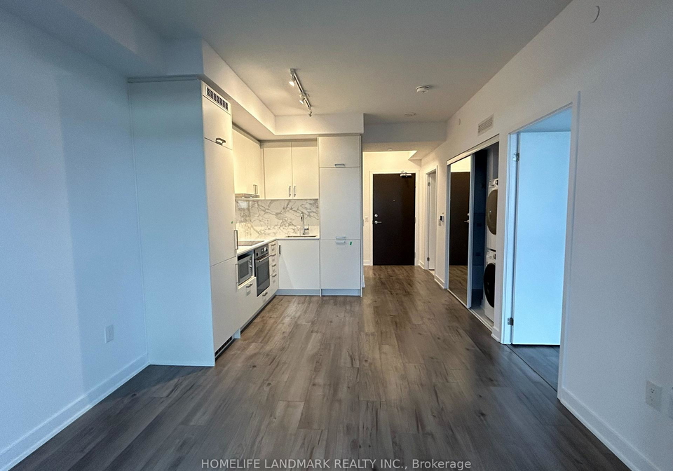 60-honeycrisp-crescent-vaughan-ontario-n12932850
